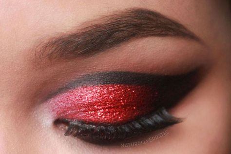 Makeup | Dramatic Valentines Day with Red Glitter Red Riding Hood Makeup, Vampire Eyes, Day Eye Makeup, Devil Makeup, Black Eye Makeup, Red Eye Makeup, Eyeshadow For Blue Eyes, Vampire Makeup, Punk Makeup