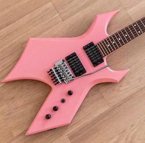 Grunge Things, Bc Rich Warlock, Pink Guitar, Black Electric Guitar, Diy Guitar, Guitar Pics, Unique Guitars, Latest Simple Mehndi Designs, Lock It