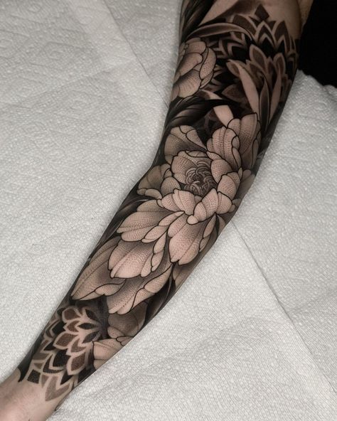 San Diego, Ca Tattooer | Sleeve made @sacredpointtattoo proudly using @radicaltattoosupply | Instagram Black Background Floral Tattoo, Flower Sleeve Filler Ideas, Flower Sleeve Tattoo Black And White, Fill In For Sleeve Tattoo, Sleeve Concepts Tattoo, Black And Grey Floral Sleeve Tattoo, Dark Floral Sleeve, Flower Half Sleeve Tattoos For Women, Black Out Sleeve Tattoo