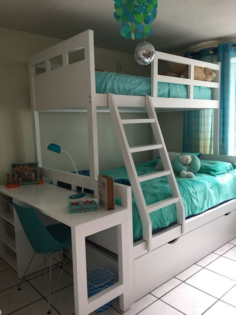 Teen Girl Bunk Bed Rooms, Girl Bunkbeds Room Ideas, Bedroom Ideas With Bunkbeds, Room Ideas Bunk Beds, Teen Bunk Beds, Turquoise Bedroom Decor, Dr Room, Bunk Beds Small Room, Teal Rooms