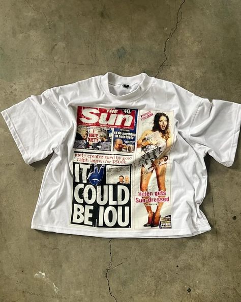 American Retro Letter Graphic Oversized T-Shirt Y2K Streetwear Hip Hop Round Neck Short Sleeve Loose Off The Shoulder Top Outfit, T Shirts Y2k, Gothic Streetwear, Shirts Y2k, Geometric Clothing, Hip Hop Trends, Y2k Tops, Couple Tshirts, Street Trends