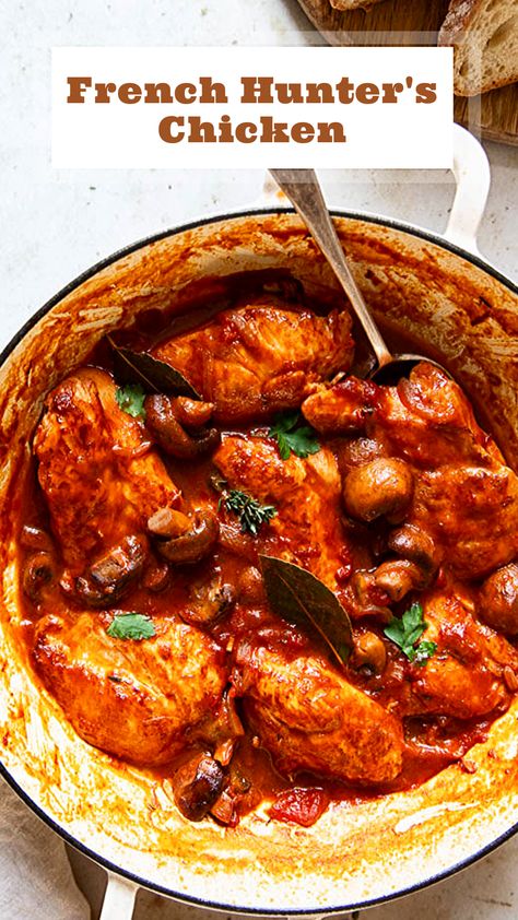 Chicken Chasseur Recipe, Vikalinka Recipes, French Recipes Authentic, Chicken Chasseur, French Cuisine Recipes, French Cooking Recipes, Chicken French, Hunters Chicken, French Chicken