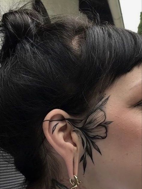 Hairline Tattoos, Face Tats, Face Tattoos For Women, Throat Tattoo, Neck Tattoos Women, Facial Tattoos, Face Tattoos, Head Tattoos, Face Tattoo