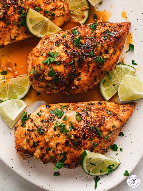 This Garlic Lime Chicken is generously seasoned with an incredible spice rub then sautéed in fresh lime juice and garlic. The end result is tender, juicy chicken breast bursting with flavor! Bonus - this dish is low calorie, low carb, and high protein. Lime Pepper Chicken, Chicken And Lime Recipes, Breast Chicken Recipes Healthy, High Protein Chicken Breast Recipes, Low Cal Chicken Breast Recipes, Chicken Breast Recipes Low Calorie, Low Fat Chicken Breast Recipes, Low Calorie Chicken Breast Recipes, Tender Juicy Chicken Breast