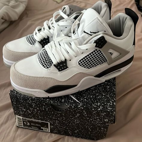 Brand New Jordan Retro 4s Military Black. Mens Size 13 Retro 4s, W Shoes, Jordan 4’s, Pretty Sneakers, Nike Shoes Air Force, Jordan Retro 4, Trendy Shoes Sneakers, White Nike Shoes, Jordan 4s