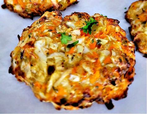 Easily bindable and cooked on parchment paper mess-free, I love how they turn out with caramelized crispy edges and soft crunchy inside, thanks to the crunchy cabbage. Cabbage Fritters Air Fryer, Air Fryer Cabbage, Fryer Cabbage, Cabbage Fritters, Daily Yum, Zucchini Fritters Recipe, Air Fryer Recipes Dessert, Clean Keto, Fritters Recipe