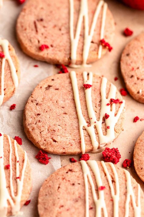 Strawberry Shortbread, Strawberry Shortbread Cookies, Strawberry Filled Cupcakes, Shortcake Cake, Strawberry Brownies, Strawberry Shortcake Cake, Strawberry Powder, Strawberry Glaze, Special Occasion Food