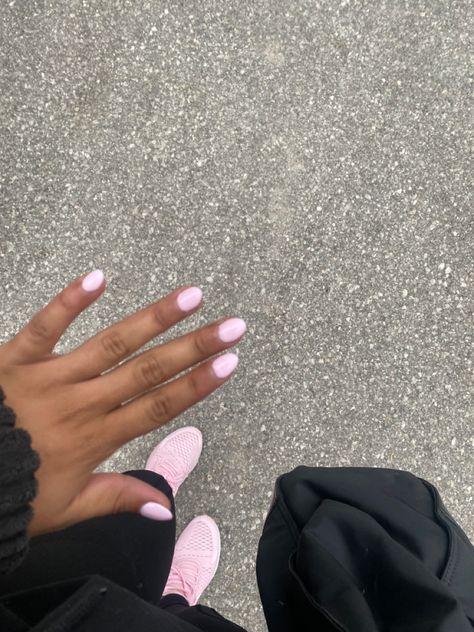 Chalk Pink Nails, Short Easy Gel Nails, Pale Pink Summer Nails, Pale Pink Short Nails, Pink Bubblegum Nails, Light Pink Manicure Ideas, Bubble Gum Nail Color, Beach Nails Solid Color, Bubblegum Pink Nails Acrylic