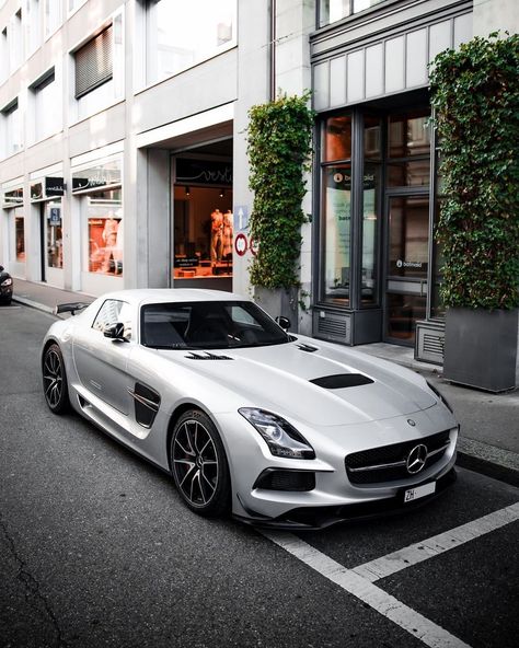 Sls Black Series, Mercedes Sls Amg, Mercedes Auto, Grow Followers, Benz Sls, Mercedes Benz Sls Amg, Mercedes Benz Sls, Sls Amg, Mercedes Sls