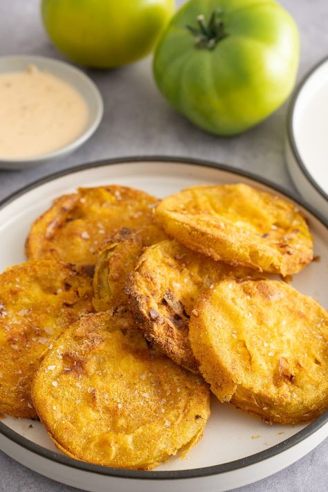 Fried Green Tomatoes Appetizer, Air Fryer Green Tomatoes Recipes, Air Fry Green Tomatoes, Oven Fried Green Tomatoes, Fried Green Tomatoes Recipe Air Fryer, Fried Green Tomatoes Air Fryer, Air Fryer Green Tomatoes, Fried Green Tomatoes Recipe Easy, Southern Appetizers