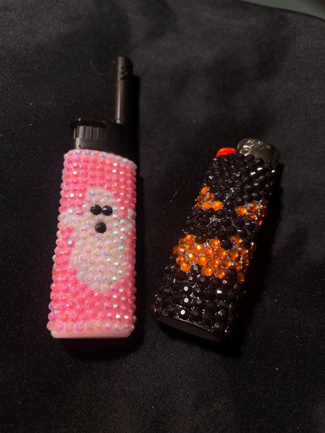 Spooky bedazzled custom refillable BIC lighters Bedazzled Lighter Diy, Lighter Decoration Ideas, Diy Lighter Design, Decorating Lighters, Lighters Decorated Diy, Decorate Lighter, Girly Things To Buy, Bic Lighter Crafts Diy, Decorated Lighters