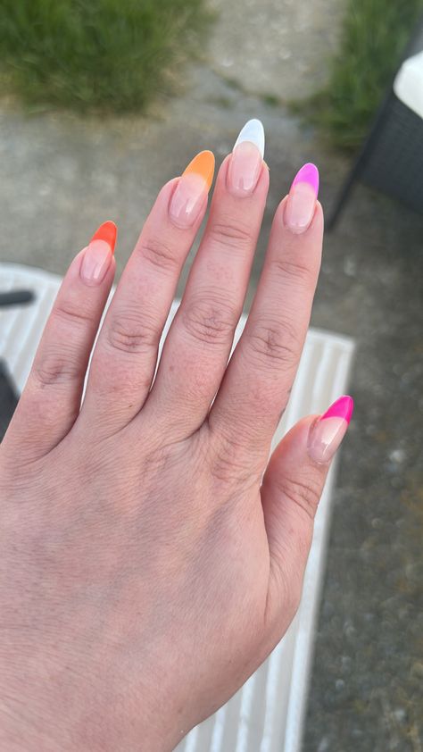 Lesbian French Tip Nails, Lesbian Pride Nails Designs Simple, Pride Nails Lesbian Flag, Lesbian Pride Nails Designs, Lesbian Flag Nails Design, Lesbian Nail Designs, Lesbian Pride Nails Short, Pride Nails Subtle, Pride Themed Nails