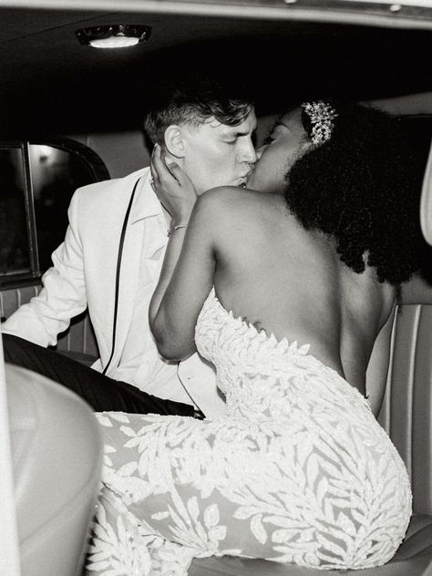 Black And White Wedding Black Couple, Wedding Photos To Take, Black Bride White Groom, Interacial Wedding, Mixed Couple Wedding, White Man Black Woman, Mixed Couples Wedding, Bwwm Weddings, Interracial Family Photos