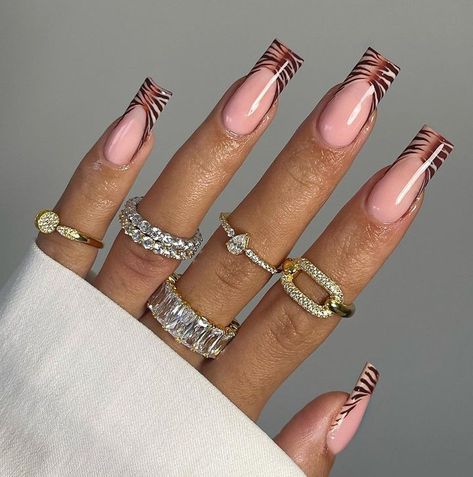 Brown Zebra Nails, Turquoise Acrylic Nails, Nails In Pink, Gel Nails Shape, Hottest Nail Trends, Long Stiletto Nails, Zebra Nails, Tapered Square, Short Square Nails