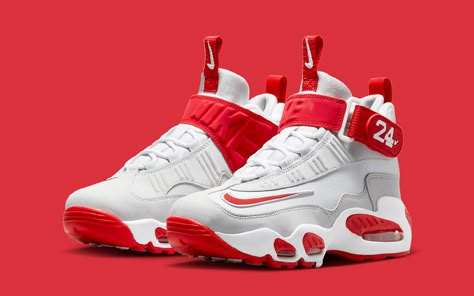 Ken Griffey Jr Shoes, Nike Air Griffey Max 1, Air Griffey Max 1, Celebrity Divorce, Nike Shoes Blue, Ken Griffey Jr, Jordan 13 Shoes, Black Nike Shoes, Griffey Jr