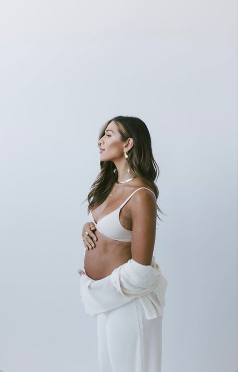 // e x p e c t i n g Maternity Shoot Outfit, Studio Maternity Shoot, Maternity Studio Photoshoot, Studio Maternity Photos, Cute Pregnancy Pictures, Maternity Photo Outfits, Modern Maternity, Maternity Photography Poses Pregnancy Pics, Couple Pregnancy Photoshoot