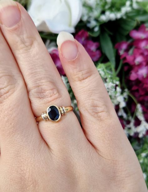 Vintage 9ct Yellow Gold Dark Blue Black Sapphire Solitaire Ring / Size Q or 8.5 - Etsy Gold Ring Simple, Sapphire Gold Ring, Sapphire Solitaire Ring, Gold Rings Simple, Sapphire Solitaire, Gold Rings Fashion, Black Sapphire, Rings Fashion, Ring Simple