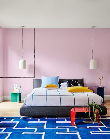 Dulux 2016 spring colour forecast looks to the 60’s & 70’s - The Interiors Addict Bright Blue Rug, Walls In Bedroom, Masculine Bedroom Design, Masculine Bedroom Decor, Retro Rooms, Colors Bedroom, Home Remodel Before And After, Spring Colours, Memphis Design