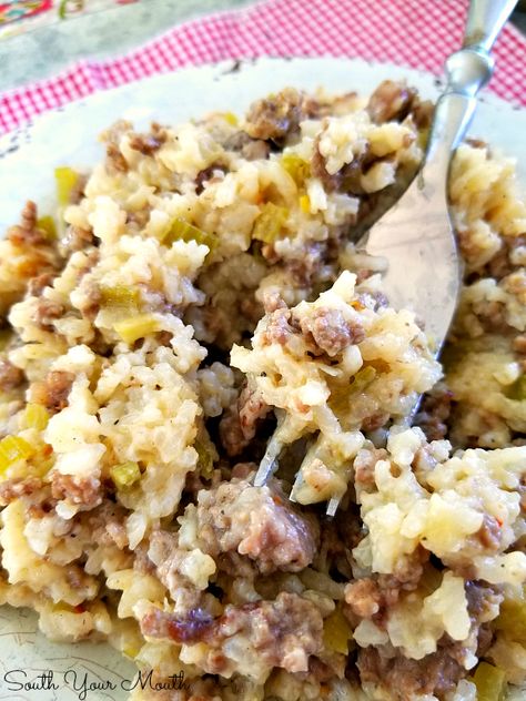 Jailhouse Rice, Ground Beef And Sausage, Tasty Rice Recipes, Sausage And Rice Casserole, Rice And Meat, Recipe With Rice, Vegetarian Rice Recipes, Sausage Rice, Yummy Casserole Recipes