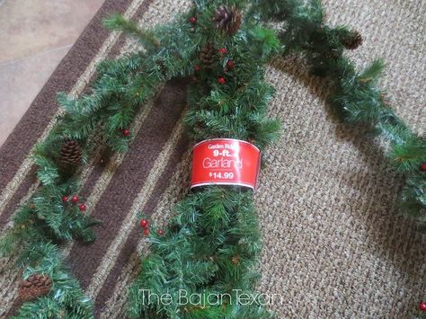 Deco Mesh Garland Diy, Mesh Garland Diy, Mesh Garland, Deco Mesh Garland, Diy Christmas Garland, Mesh Wreath Tutorial, Garland Diy, Deco Mesh Ribbon, Diy Deco