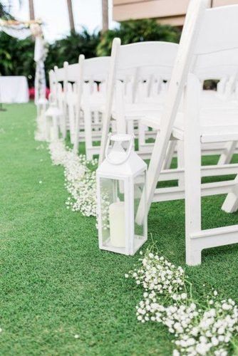 Wedding Aisle Outdoor, Aisle Markers, Wedding Isles, Romantic Rustic Wedding, Decoration Evenementielle, Wedding Ceremony Ideas, Ceremony Chairs, Church Wedding Decorations, White Lanterns