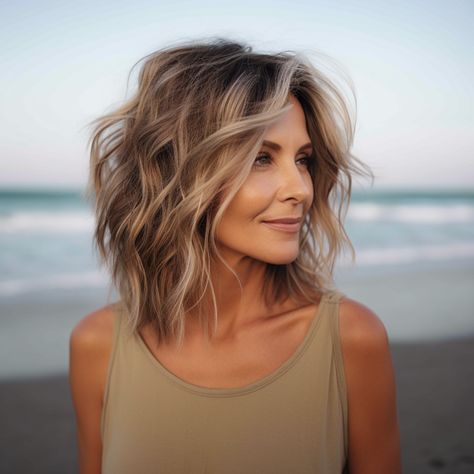 95 Best Hairstyles for Older Women Trending Right Now Shoulder Length Hair, Mid Length Layered Haircuts, Medium Hair Styles For Women, Hairstyles For Older Women, Haircuts For Medium Hair, Hair Affair, Medium Hair Cuts, Women Hairstyle, Older Women Hairstyles