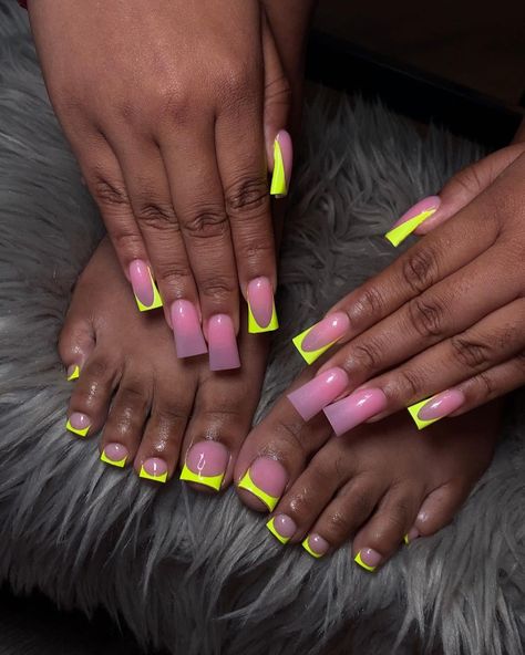 Duck Feet Acrylic Nails, Toes French Tip, Matching Nail And Toe Sets, Neon Toe Nails, Gel Toe Nails, Acrylic Toes, Acrylic Toe Nails, Duck Nails, Spring Nail Trends