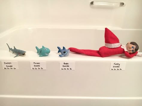 Funny Elf On The Shelf, Easy Elf On The Shelf, Easy Elf, Awesome Elf On The Shelf Ideas, Elf Magic, Holiday Activities For Kids, Elf Props, Xmas Elf, Elf Antics