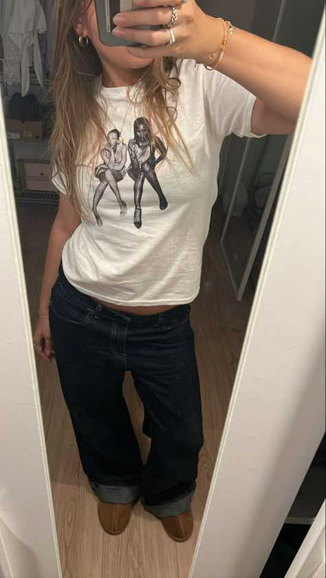 use code JOHANNA for free shipping <3 @ in print we trust Danielle Haim, Goth Streetwear, Retro Hip Hop, Y2k Top, Quoi Porter, Streetwear T Shirt, Stil Inspiration, Mode Ootd, Stockholm Fashion