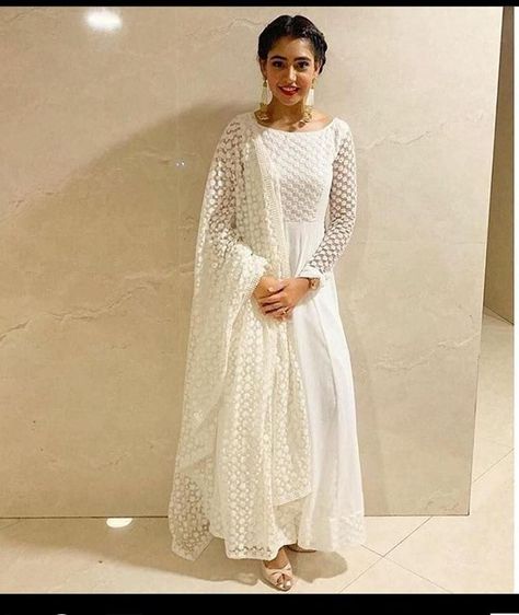 e6d8545daa42d5ced125a4bf747b3688desc48373878ri Party Wear Long Gowns, White Anarkali, Erica Fernandes, Gown Party Wear, Niti Taylor, Salwar Dress, Shilpa Shetty, Fancy Gowns, Salwar Designs