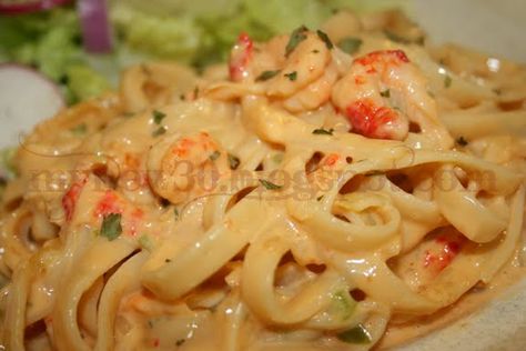 Crawfish Velveeta Fettuccine...sounds delicious! Crawfish Recipes, Deep South Dish, Cajun Cooking, Velveeta Cheese, Idee Pasto, Creole Recipes, Cajun Recipes, Southern Cooking, Idee Pasto Sano