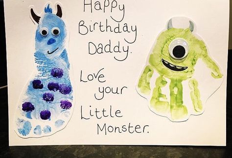 Baby Gifts To Dad Birthday, Birthday Art For Dad From Toddler, Footprint Cards For Dad, Handprint Art Birthday Card, Birthday Gifts To Dad From Baby, Diy Gifts For Dad From Baby, Kids Craft For Dads Birthday, Craft For Dad Birthday, Toddler Craft Gifts Grandparents