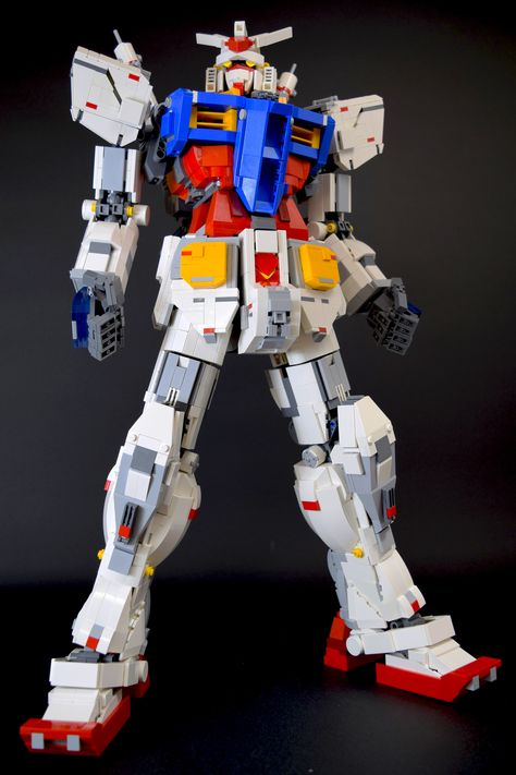 https://flic.kr/p/Lcbwn6 | LEGO GUNDAM RX-78-2 Lego Blocks Printable, Lego Gundam, Kartu Pokemon, Lego Bots, Lego Machines, Step On A Lego, Rx 78 2, Lego Mechs, Amazing Lego Creations