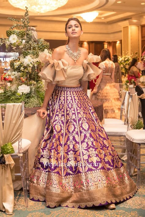 Bridal Lehenga Reuse Ideas, Sangeet Gown, Marriage Lehenga, Designed Outfits, Bride's Sister, Simple Anarkali, Non Traditional Wedding Ring, Brides Sister, Reuse Ideas