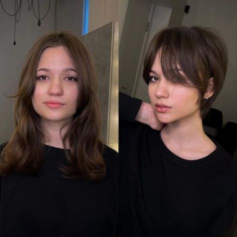 Pixie Cut Round Face, Longer Pixie Haircut, Long Pixie Hairstyles, Pixie Cut With Bangs, Really Short Hair, Long Pixie Cuts, Vlasové Trendy, Long Pixie, Hair Haircuts