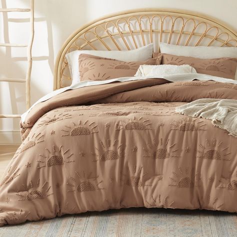 PRICES MAY VARY. Shell: 100% Polyester Jacquard Design: Featuring a jacquard solar pattern with a faux pilling effect, this comforter set adds a touch of exquisiteness and sophistication to your sleeping space. Soft and Breathable: The brushed microfiber on this comforter set offers an ultra-soft hand-feel, and its smooth texture provides coziness without crinkly noise. Premium Filling: Filled with premium polyester microfiber, this comforter set provides a supremely fluffy hand-feel and breatha Bohemian Comforter Sets, Tufted Bedding, Shabby Chic Embroidery, Full Size Comforter Sets, Comforter Sets Boho, Full Size Comforter, Queen Size Comforter Sets, Fluffy Comforter, Boho Comforters