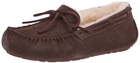 UGG Dakota Womens Slipper Ugg Dakota Slippers, Ugg Dakota, Moccasins Style, Sheepskin Slippers, Suede Slippers, Moccasins Shoes, Dry Leaf, Mens Uggs, Trendy Shoes