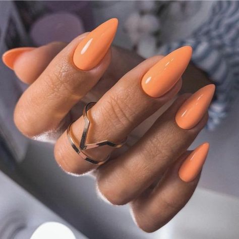 Summer Orange Nails 2024: Bright Designs, Shapes & Trendy Inspiration Rounded Acrylic Nails, Orange Acrylic Nails, Orange Nail Designs, Orange Nail, Summer Orange, Almond Shape Nails, Basic Nails, Almond Acrylic Nails, Round Nails