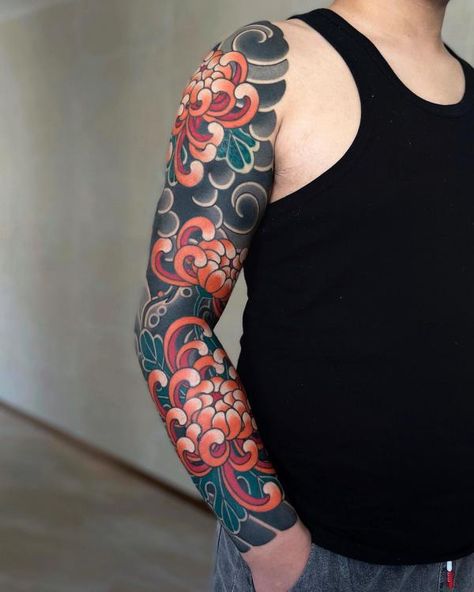 Chrysanthemum wave full sleeve tattoo Chrysanthemum Tattoo Sleeve, Japanese Chrysanthemum Tattoo, Japanese Tattoo Sleeve Samurai, Traditional Japanese Tattoo Sleeve, Japanese Flower Tattoo, Japanese Chrysanthemum, Timeless Tattoo, Chrysanthemum Tattoo, Full Sleeve Tattoo Design