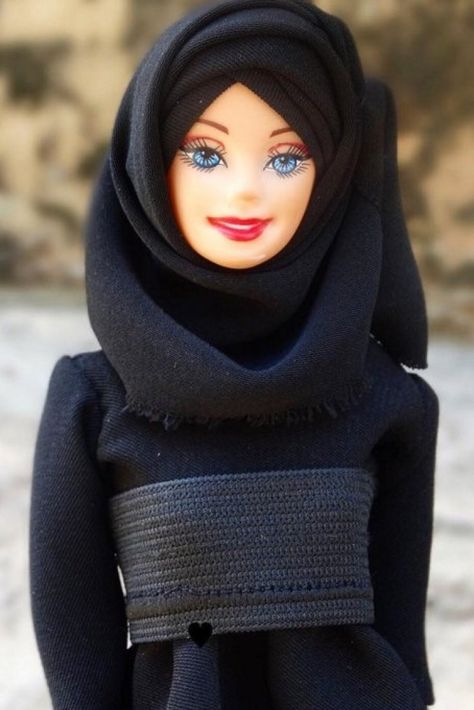 Aesthetic Outfit Hijab, Barbie Aesthetic Outfit, Hijab Barbie, Hijabi Barbie, Aesthetic Outfits Hijab, Women In Islam Quotes, Outfits Muslim, Muslim Outfit, Barbie Aesthetic