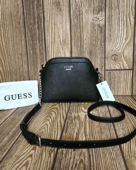 Bolsa GUESS dome crossbody color negra Contamos con sistema de apartado a un mes y envíos a todo México Kors Jet Set, Jet Set, Kate Spade Crossbody, Michael Kors Jet Set, Vision Board, Kate Spade, Michael Kors, Clothes, Instagram