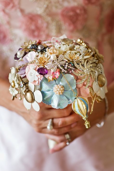 Bridesmaid Bouquet Alternatives, Alternative Bridesmaid, Unique Bouquets, Bridal Brooch Bouquet, Wedding Brooch Bouquets, Unique Bridesmaid, Diy Wedding Bouquet, Brooch Bouquet, Wedding Brooch