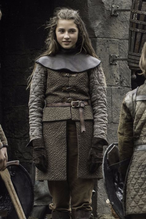 If you're not familiar with Lyanna Stark, let's go over the info we have from the books and the show, and why it's so significant that we're "meeting" her now. Lyanna Stark, Eddard Stark, Creaturi Mitice, Game Of Thrones Costumes, Game Of Thrones Series, John Snow, Game Of Thrones Tv, Got Characters, Game Of Thrones Quotes