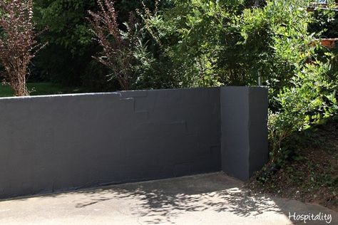 concrete wall painting033_20150920 Concrete Wall Paint, Cinder Block Garden Wall, Terraced Patio Ideas, Outdoor Wall Paint, Painting Concrete Walls, Concrete Retaining Wall, Breeze Block Wall, Concrete Block Walls, Cinder Block Garden