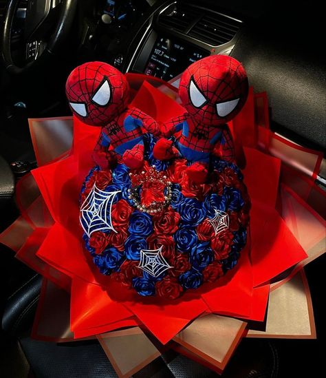 Dinning Room Modern, Bulb Ideas, Spiderman Room, Ribbon Rose Bouquets, Man Bouquet, Roses Bouquet Gift, All Spiderman, Ribbon Flowers Bouquet, Hadiah Valentine