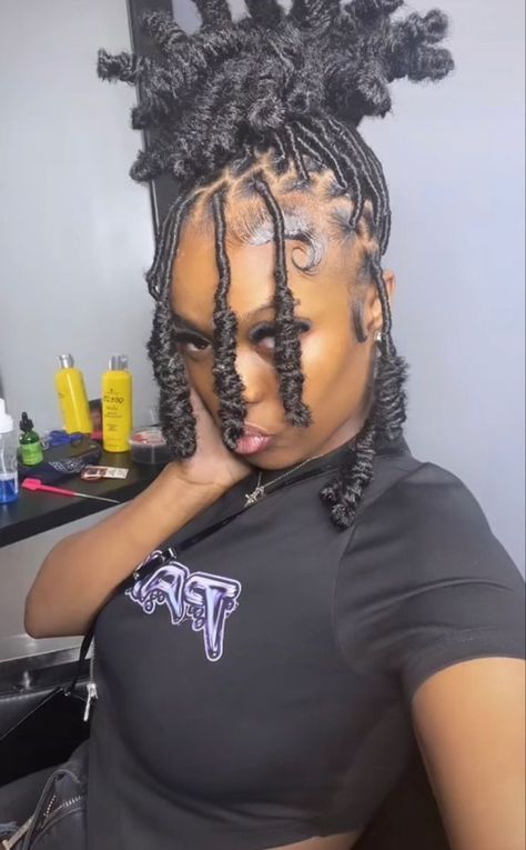 Soft Locs Dreads, Braided Locs Women, Invisible Locs With Bangs, Updo Soft Locs Hairstyles For Women, Short Soft Locs Hairstyles, Soft Loc Styles, Soft Locs Hairstyles Ideas, Unique Hairstyles For Black Women, Soft Locs Styles