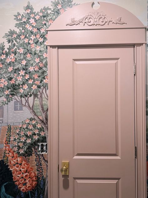 Mudroom Bathroom with DIY Ornamental Door Trim: A Lowe’s Inspired Project – Home With Q Wall Inlet Ideas, Over The Door Molding, Painted Bathroom Door, Decorative Door Trim, Painted Door Trim, Door Mirror Makeover, Doorway Trim Ideas, Door Trim Ideas Moldings, Vintage Bathroom Door