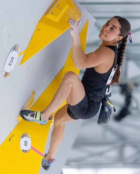 Brooke Raboutou (USA) • 2024 Olympic Qualifier Series (Shanghai) #climbing Brooke Raboutou, Climbing Competition, Lead Climbing, 400m Hurdles, It Day, Sport Climbing, More Confidence, Usa Olympics, Athletic Girls