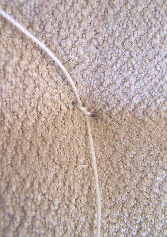 How To Tuft A Cushion, How To Tuft, Diy Sofa Pad, Sofa Pad Diy, Sofa Topper Diy, Sofa Toppers, Tuffed Sofa, Button Sofa, Tufting Diy