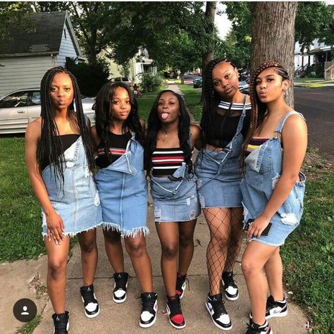 Squad Goals Black, 30th Birthday Outfit, 16th Birthday Outfit, Hacks Lifehacks, Bestie Outfits, Matching Outfits Best Friend, Squad Outfits, Best Friend Outfits, Glam Squad